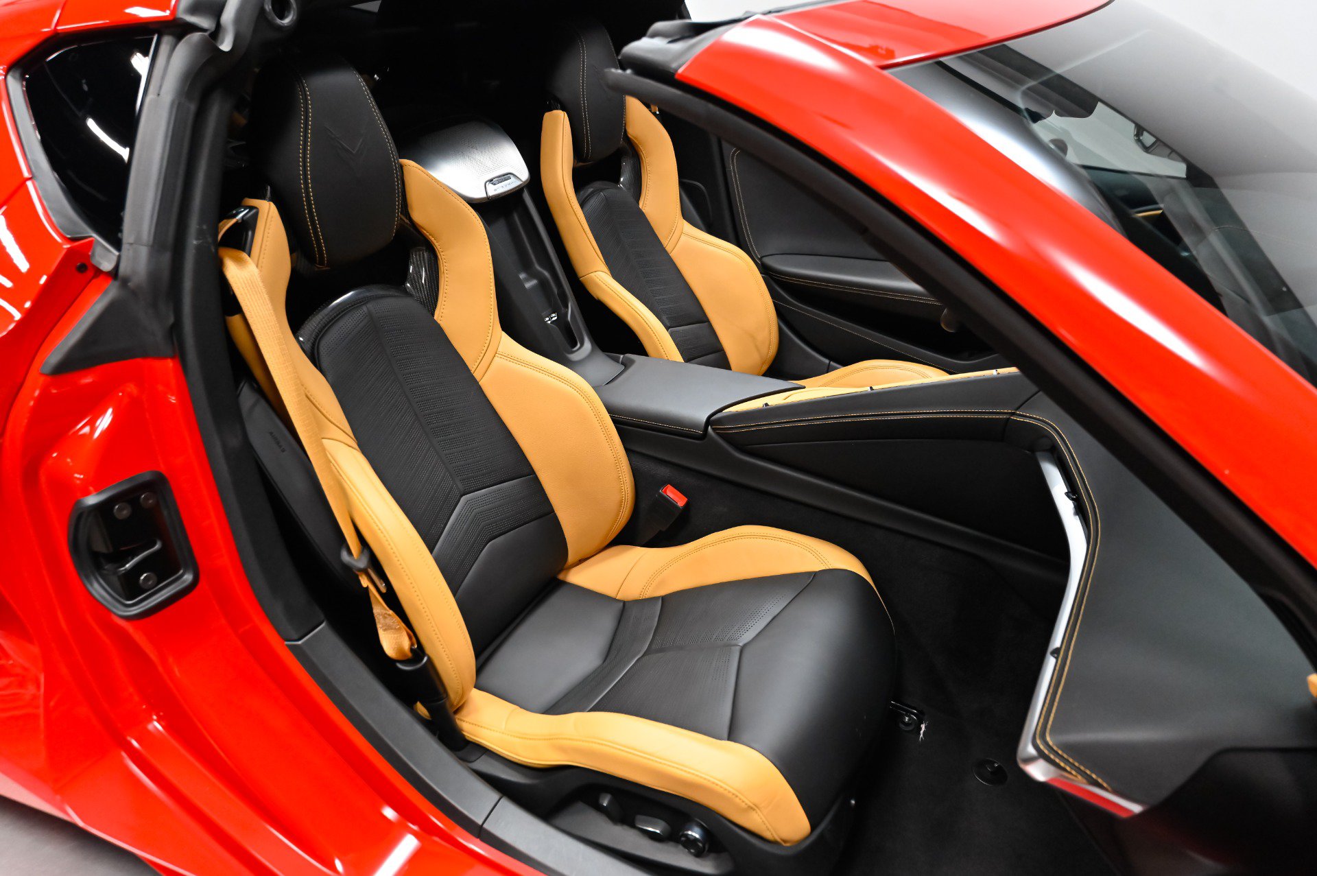 Used 2022 Chevrolet Corvette Stingray Preferred Cpe w/ Z51 Performance Package RWD image 46