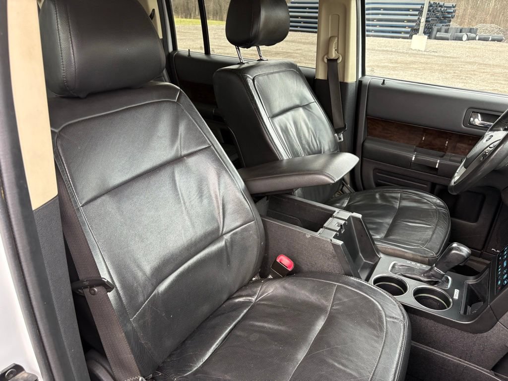 Used 2019 Ford Flex Limited FWD image 19