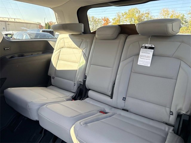 New 2025 Lincoln Navigator Reserve image 19