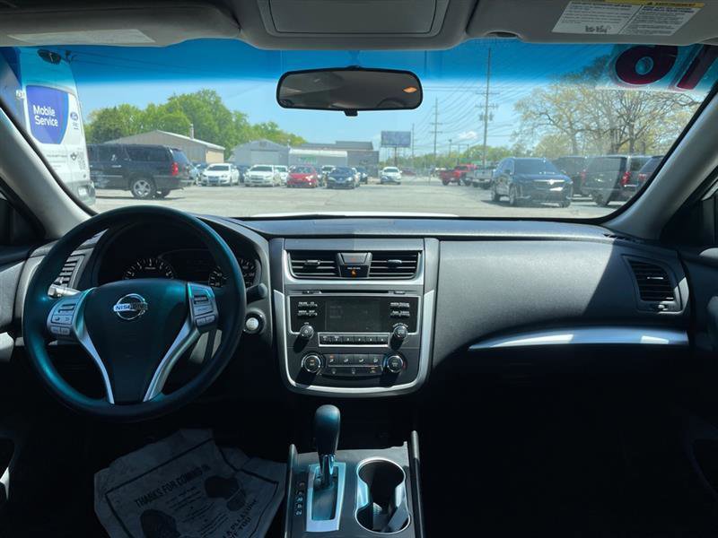 Used 2016 Nissan Altima 2.5 S w/ Power Driver Seat Package FWD image 9