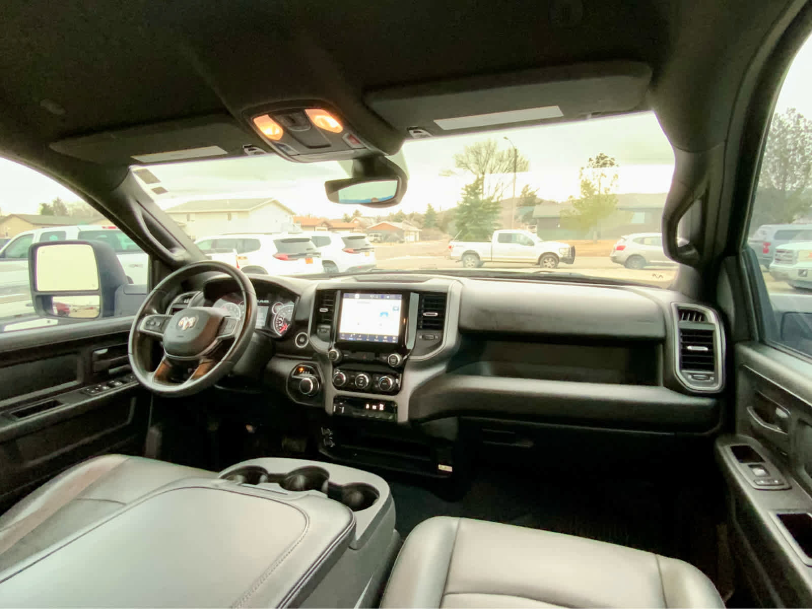 Used 2024 RAM 2500 Tradesman w/ Chrome Appearance Group image 33