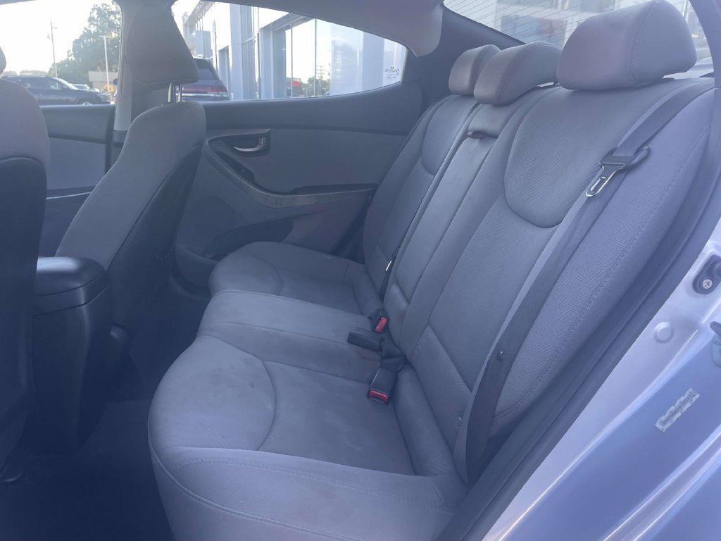 Used 2013 Hyundai Elantra GLS FWD image 13