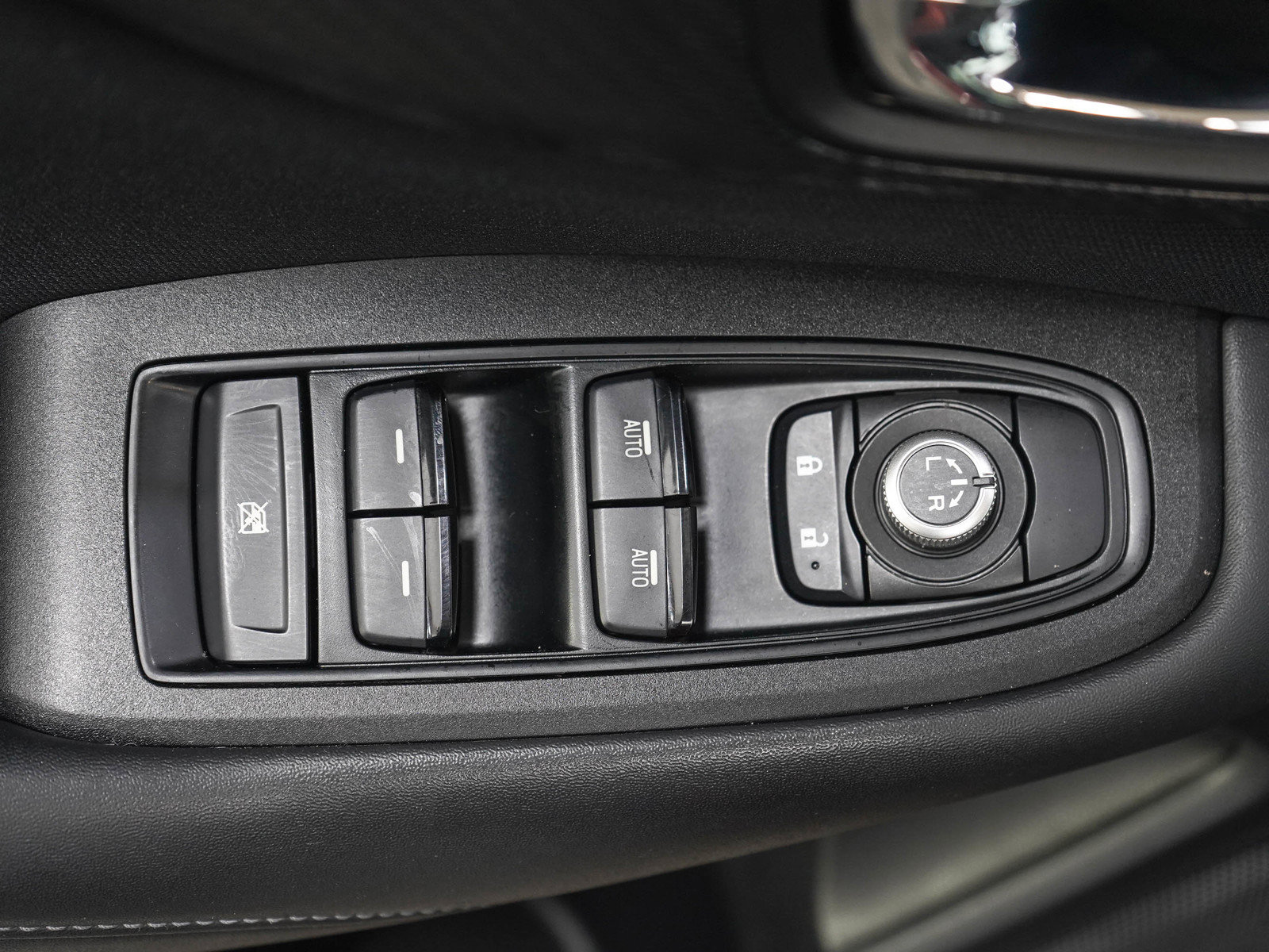 Used 2020 Subaru Outback Premium AWD/4WD image 19