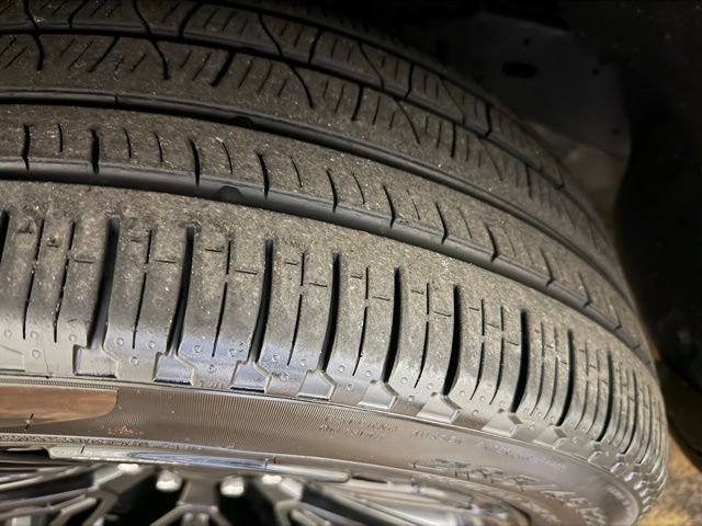 Used 2024 Jeep Wagoneer Series II image 11