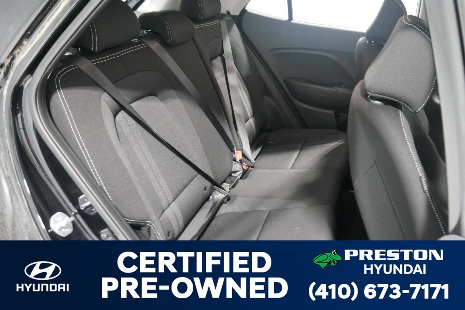 Used 2020 Hyundai Venue SEL image 16