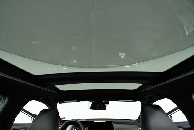 New 2025 Toyota Crown Signia image 24