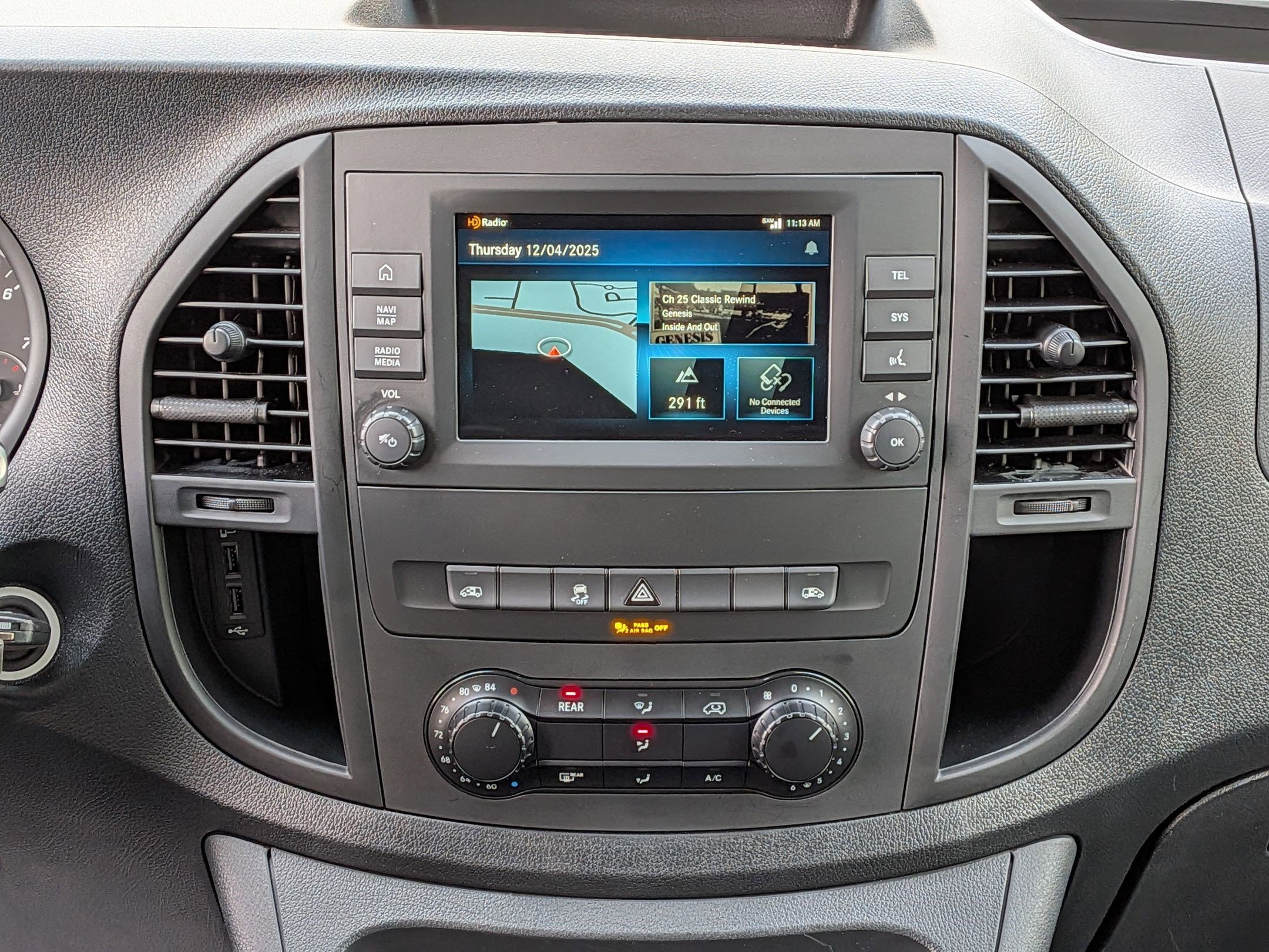 Used 2023 Mercedes-Benz Metris Passenger image 30