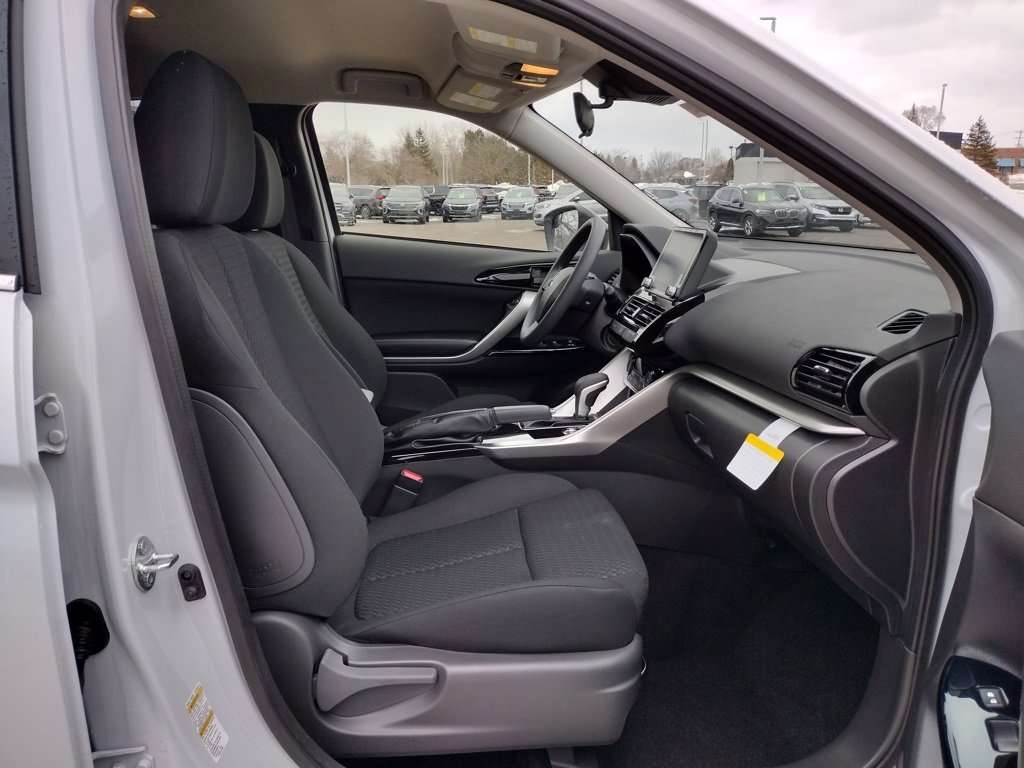 New 2026 Mitsubishi Eclipse Cross LE image 10
