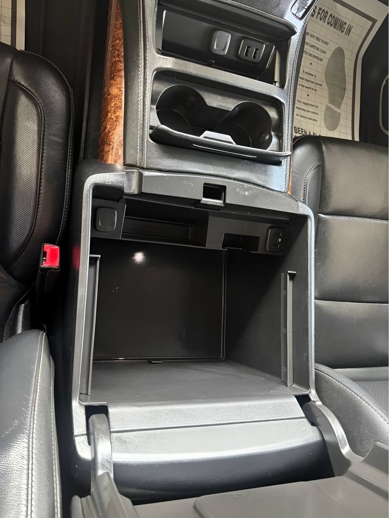 Used 2019 Chevrolet Tahoe Premier RWD image 23