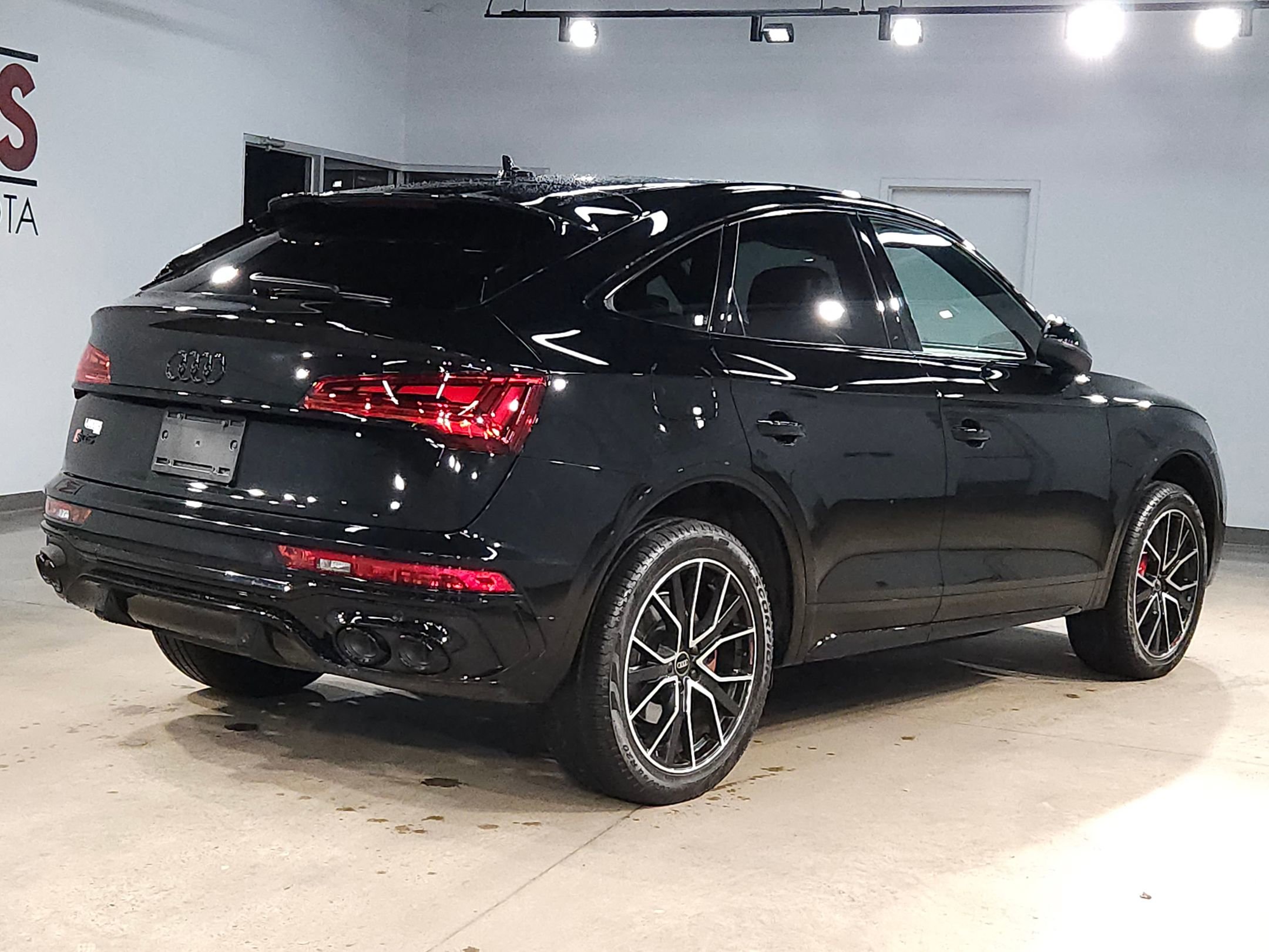 Used 2025 Audi SQ5 Premium Plus AWD/4WD image 7