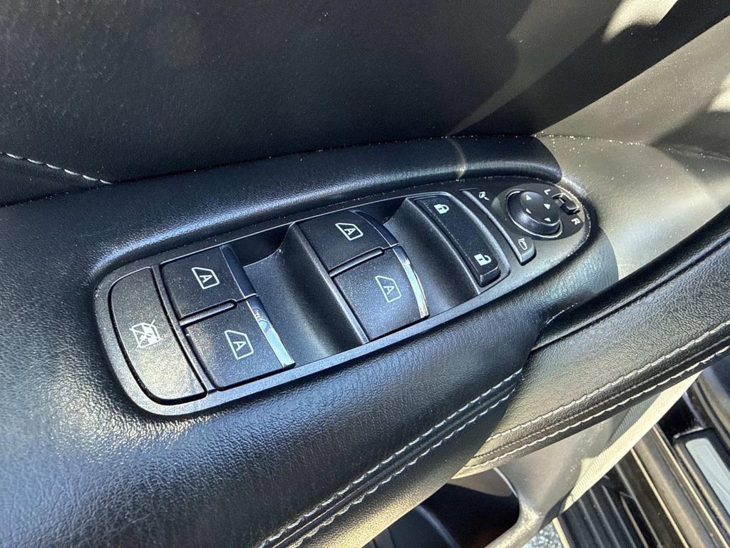 Used 2024 INFINITI QX80 Luxe image 18