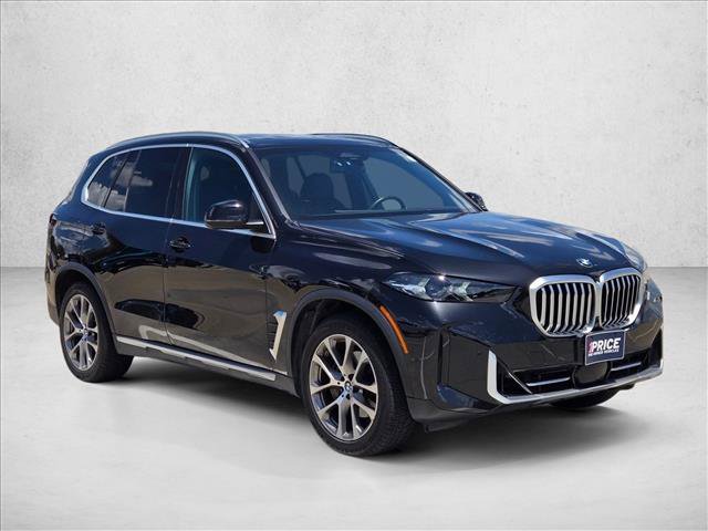 Used 2024 BMW X5 xDrive40i AWD/4WD image 3