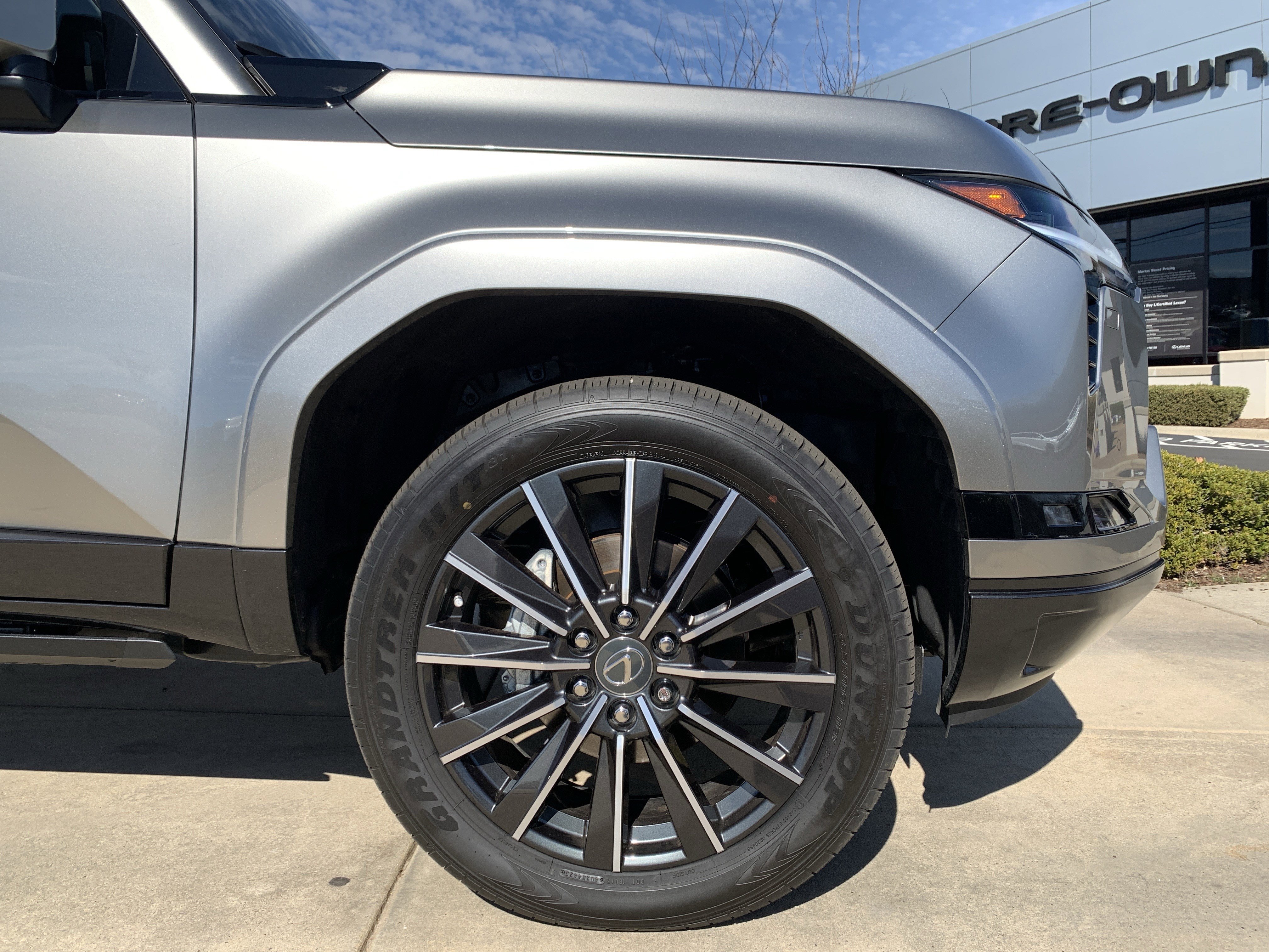 Certified 2026 Lexus GX 550 w/ Accessory Package (2T) image 13