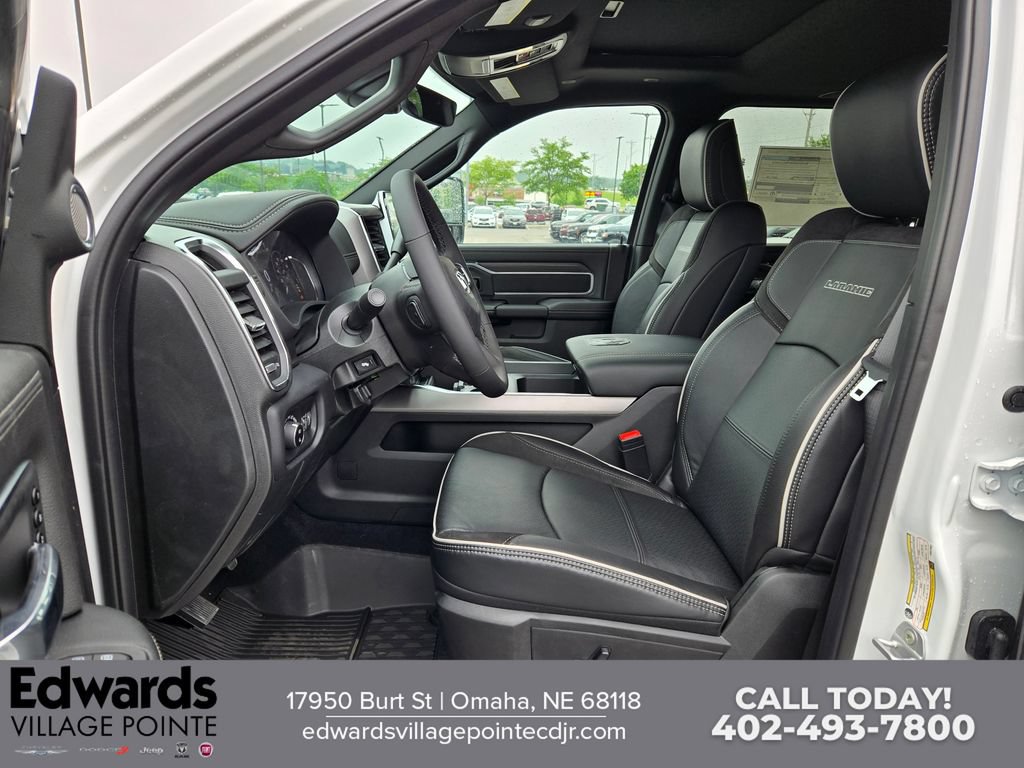 New 2026 RAM 3500 Laramie AWD/4WD image 13