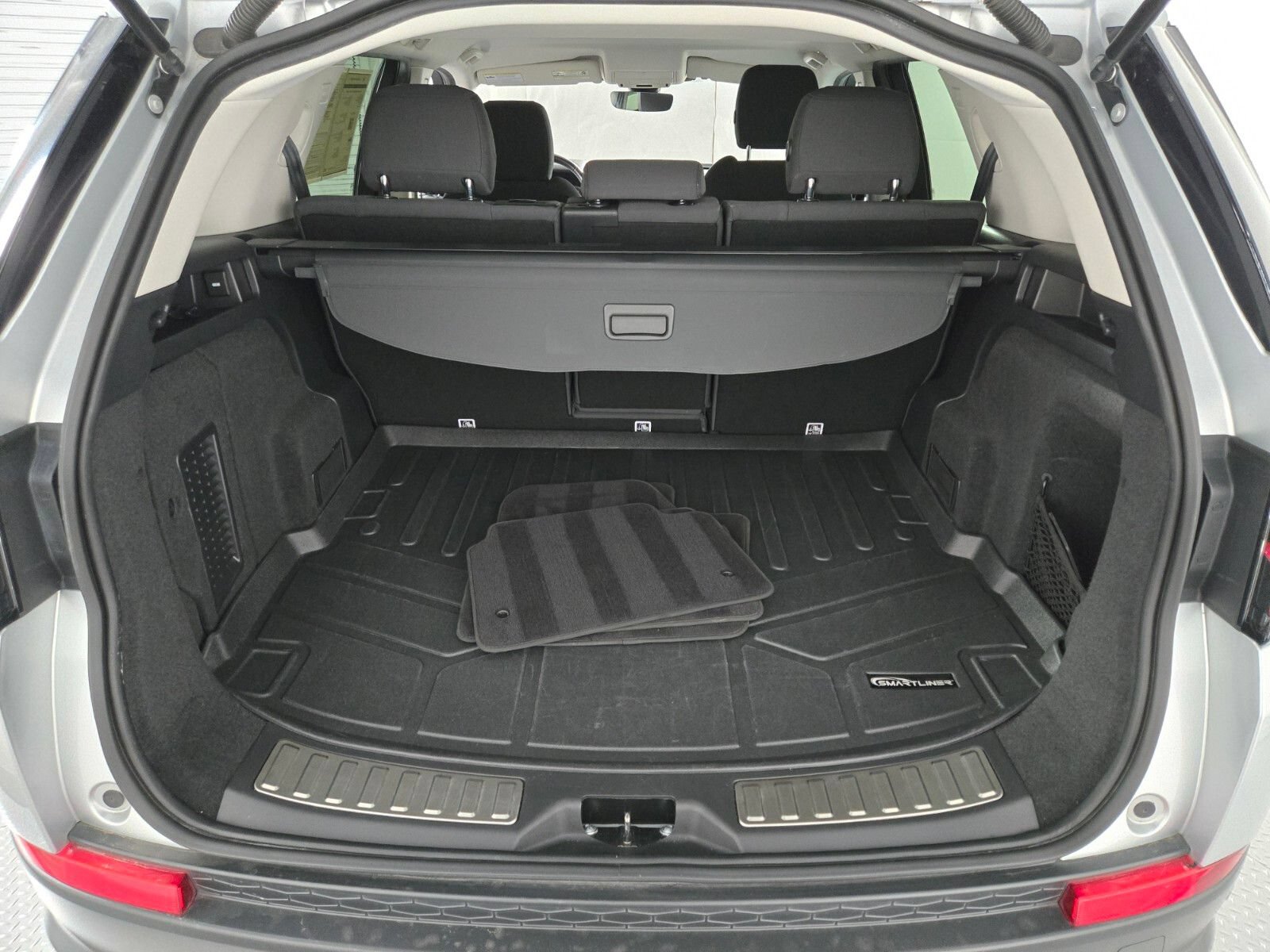 Used 2020 Land Rover Discovery Sport AWD/4WD image 14