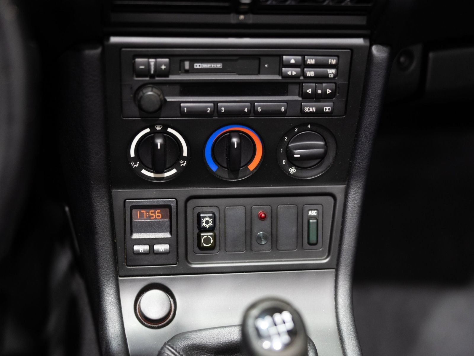 Used 1997 BMW Z3 1.9 RWD image 33