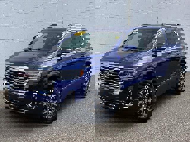 Used 2023 GMC Acadia SLE w/ Driver Convenience Package