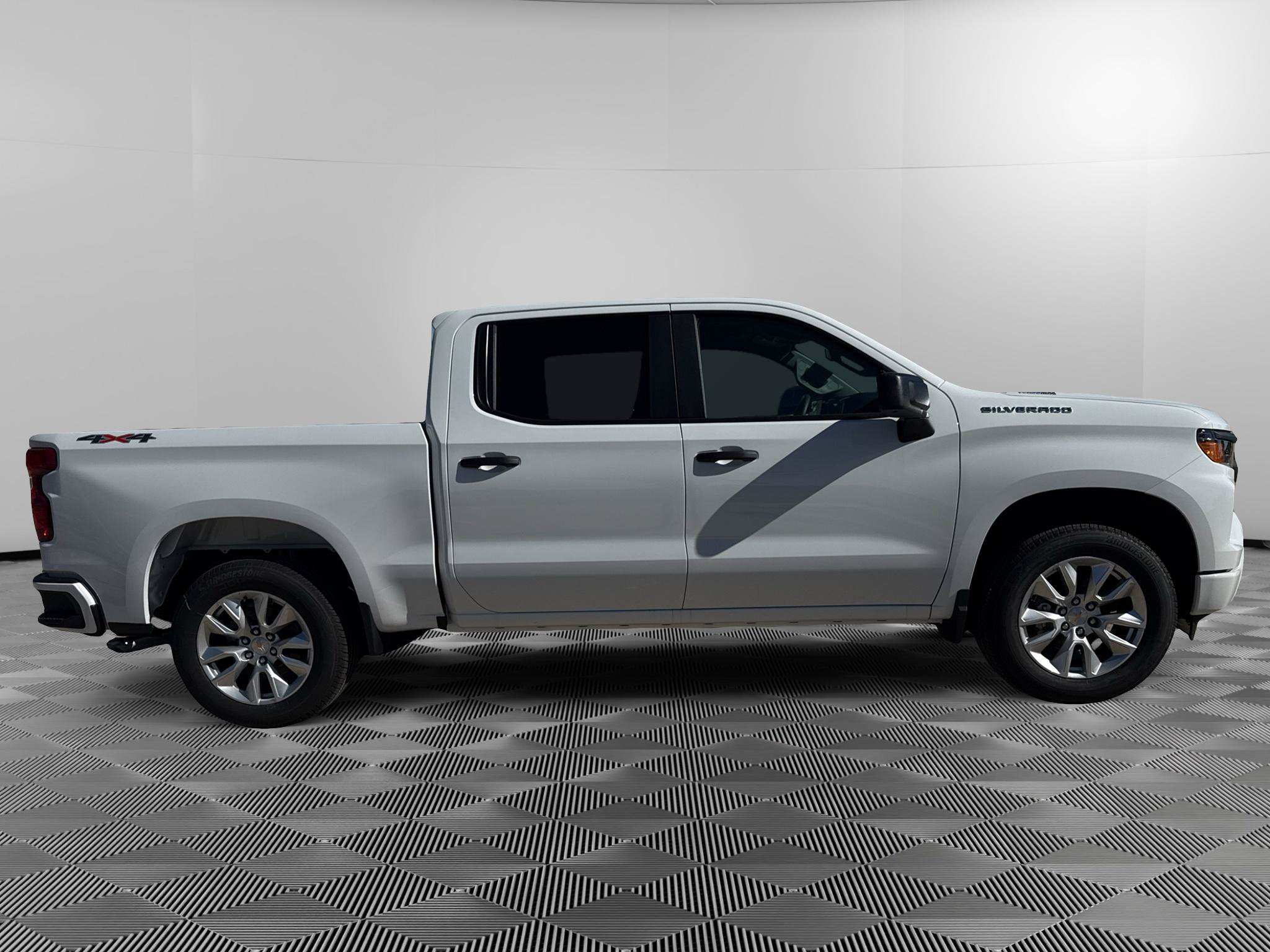 New 2026 Chevrolet Silverado 1500 Custom AWD/4WD image 5
