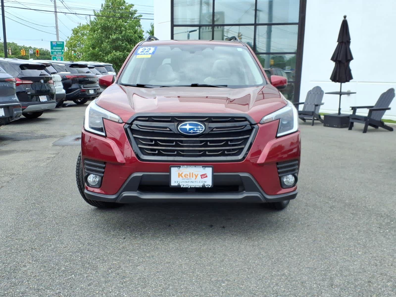 Used 2022 Subaru Forester Premium AWD/4WD image 2