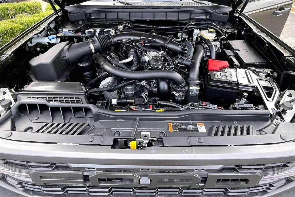 New 2025 Ford Bronco Raptor image 11