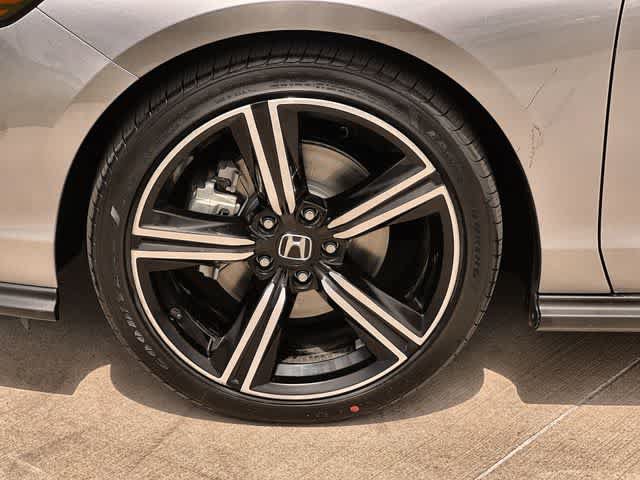 Used 2025 Honda Accord Sport image 9