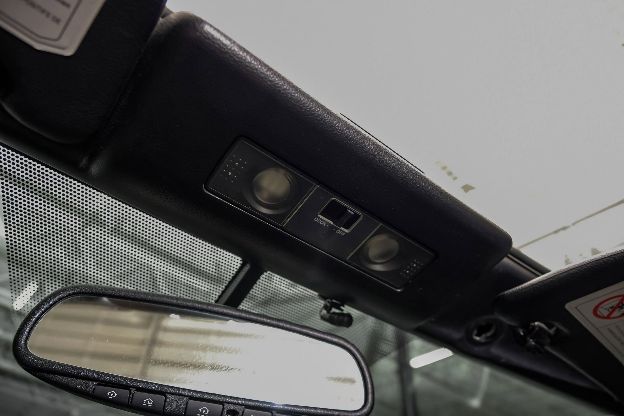 Used 2005 Nissan 350Z Touring RWD image 32