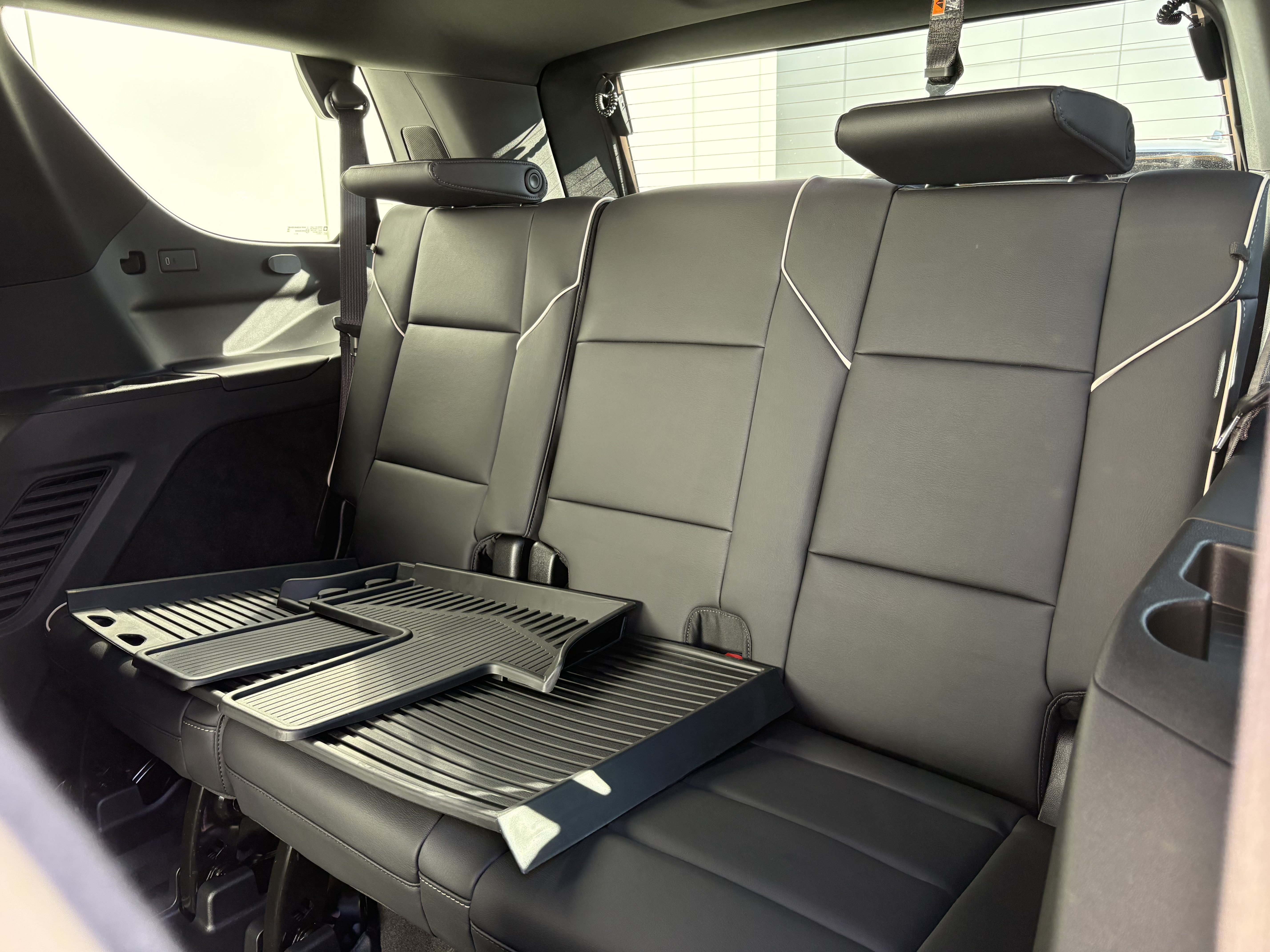 New 2026 Cadillac Escalade Luxury AWD/4WD image 14