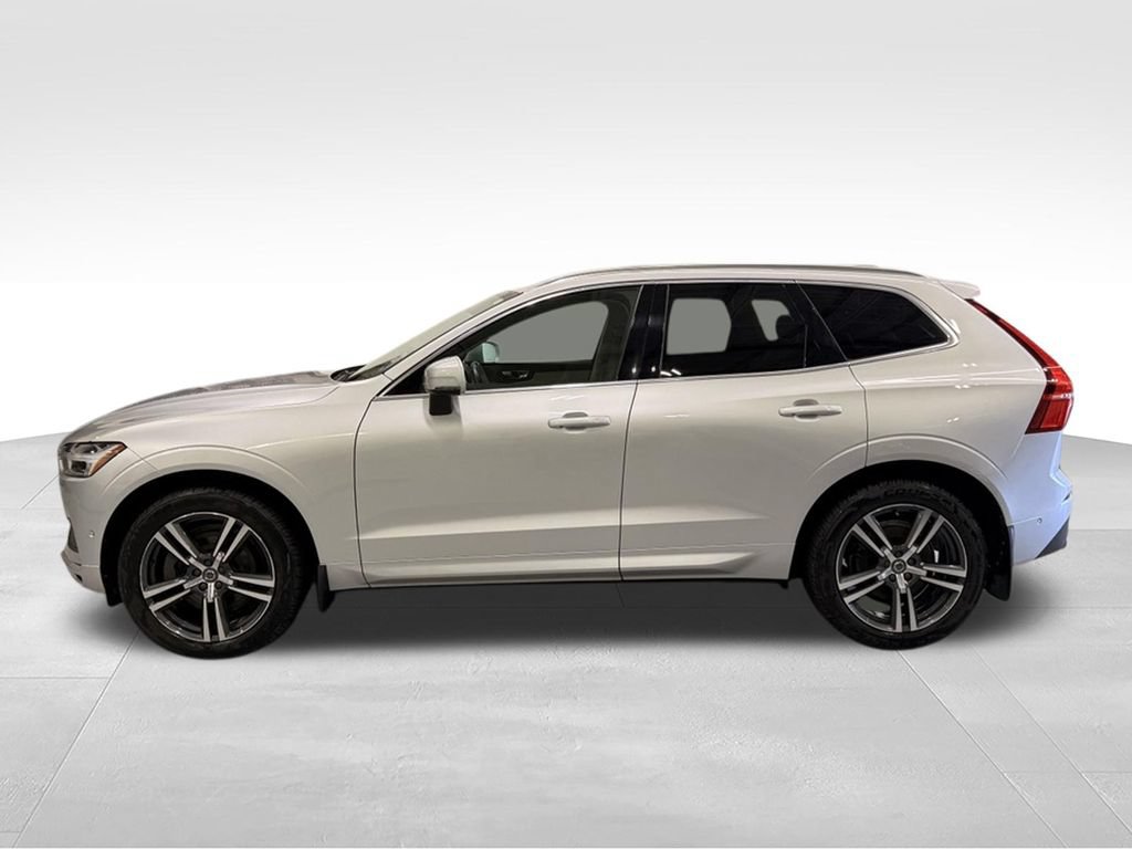 Used 2019 Volvo XC60 T6 Momentum AWD/4WD image 2