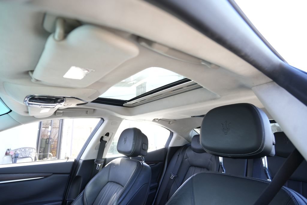 Used 2015 Maserati Ghibli S Q4 image 17