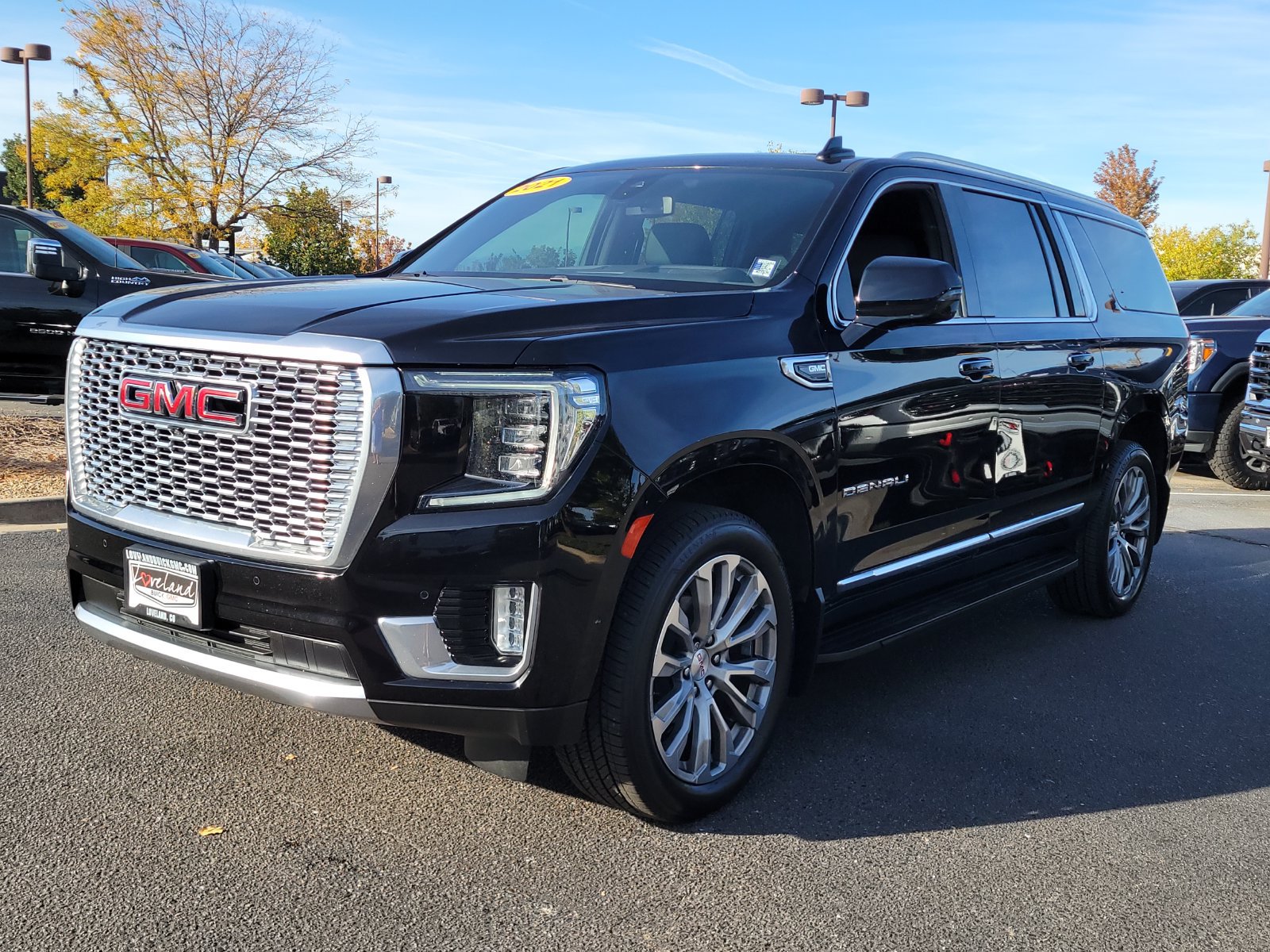 Used 2021 GMC Yukon XL Denali AWD/4WD image 4