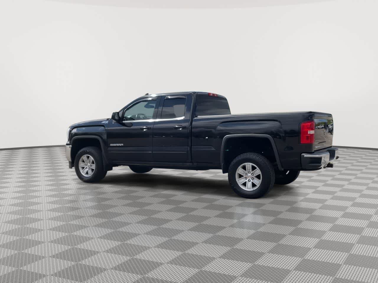 Used 2016 GMC Sierra 1500 SLE w/ Suspension Package, Off-Road AWD/4WD image 6