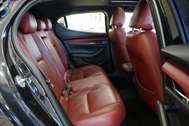 Used 2020 MAZDA MAZDA3 Hatchback w/ Premium Package image 44