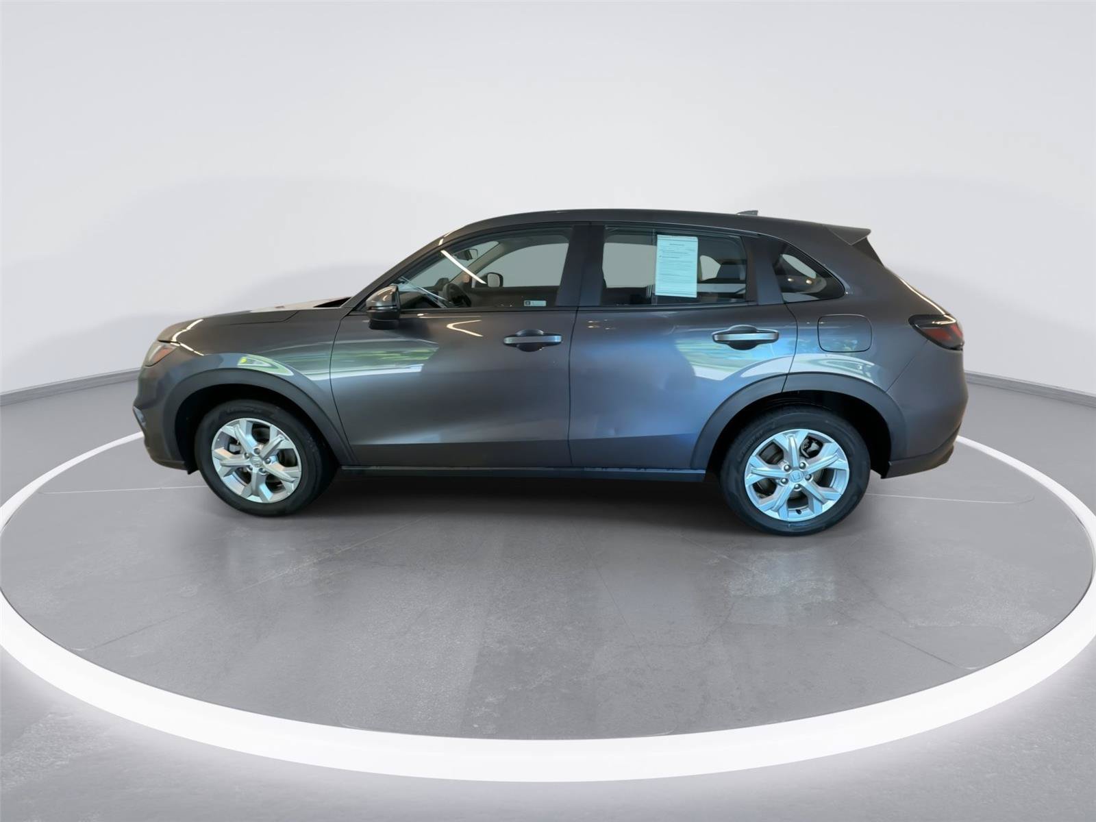 Used 2023 Honda HR-V LX image 4