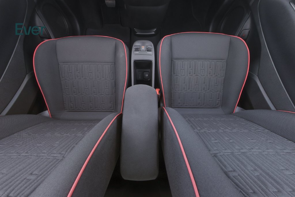 Used 2024 FIAT 500 e (RED) FWD image 27