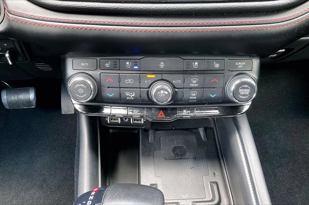Used 2023 Dodge Durango R/T AWD/4WD image 19