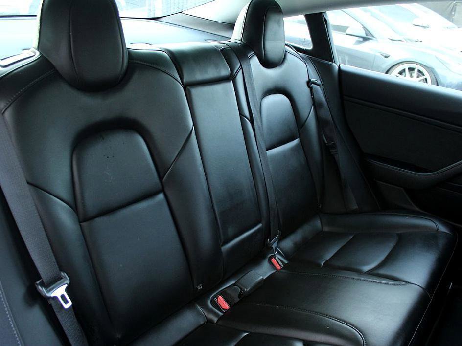 Used 2019 Tesla Model 3 Standard Range Plus image 19