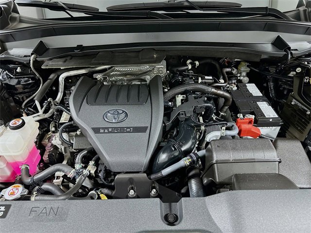 Used 2024 Toyota Grand Highlander Limited image 13