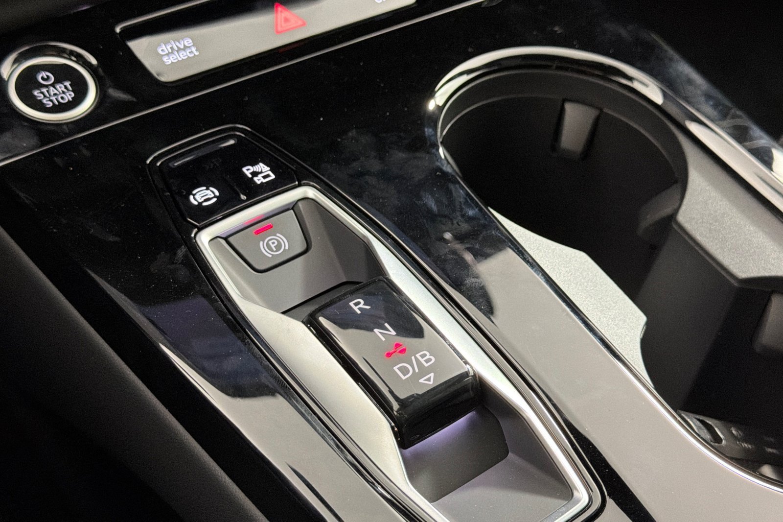 New 2027 Audi A6 e-tron Premium RWD image 20