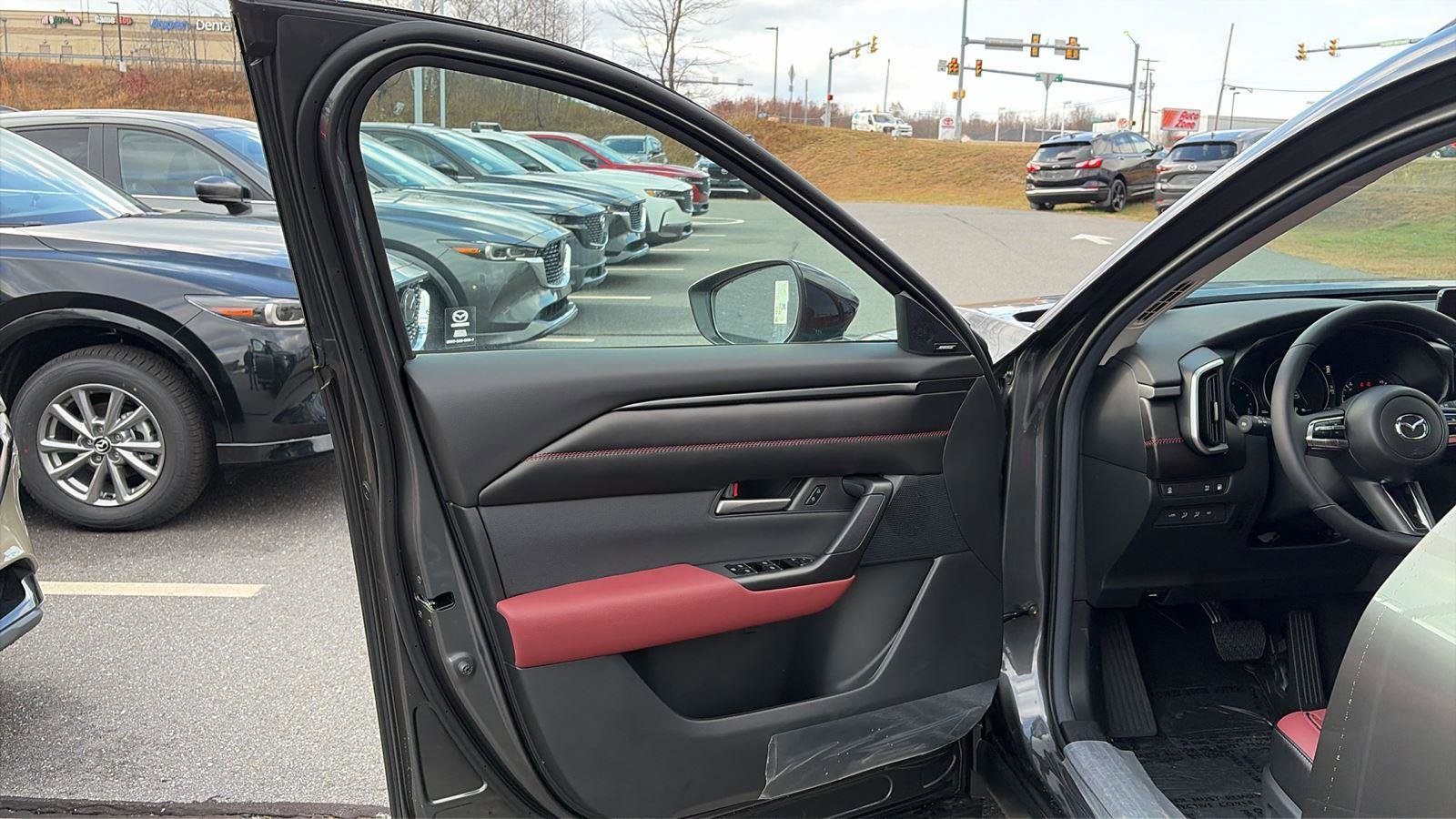 New 2025 MAZDA CX-50 AWD 2.5 Hybrid w/ Premium Pkg image 9