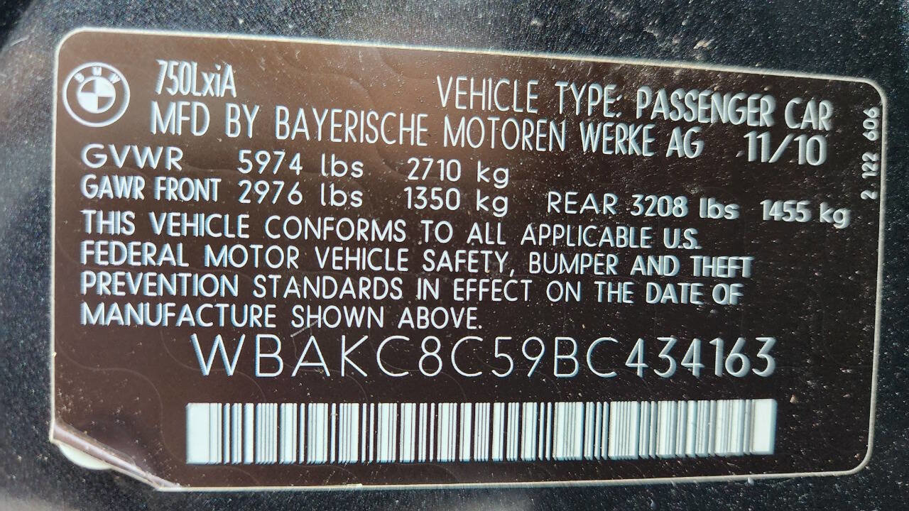 Used 2011 BMW 750Li xDrive 750Li xDrive AWD 4dr Sedan image 48