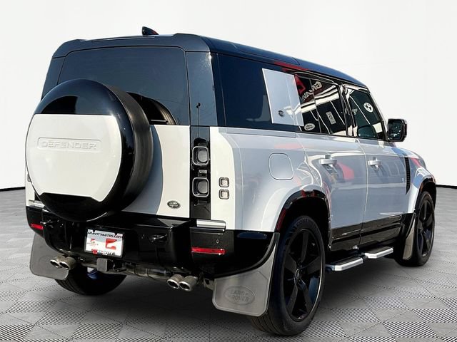 Used 2023 Land Rover Defender 110 V8 AWD/4WD image 7