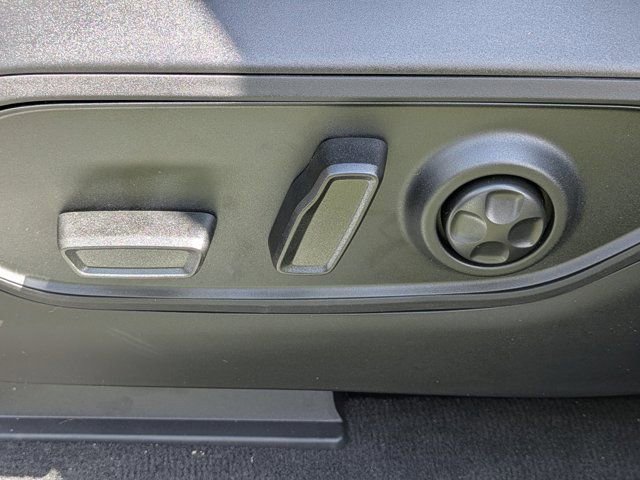 New 2025 Jeep Grand Cherokee Altitude image 18