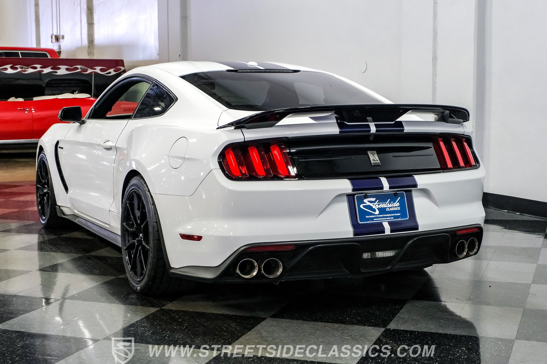 Used 2019 Ford Mustang Shelby GT350 w/ Technology Package RWD image 10
