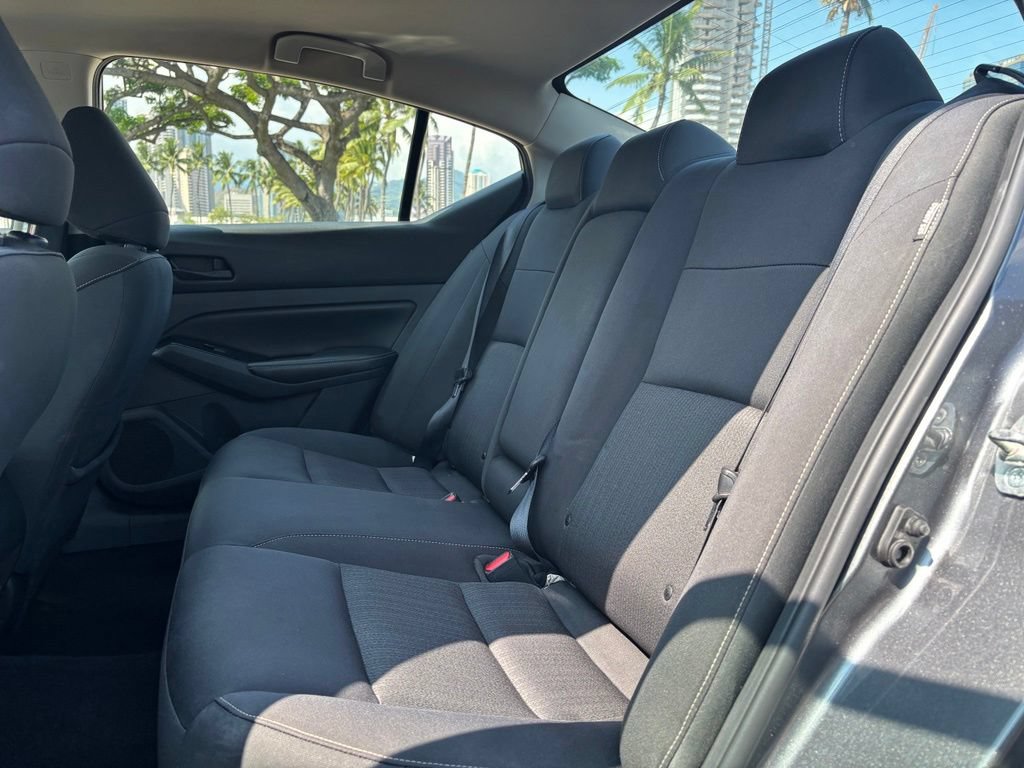 Used 2023 Nissan Altima 2.5 SV FWD image 10