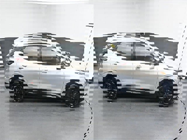 Used 2023 Chevrolet Bolt EUV Premier w/ Sun & Sound Package image 29