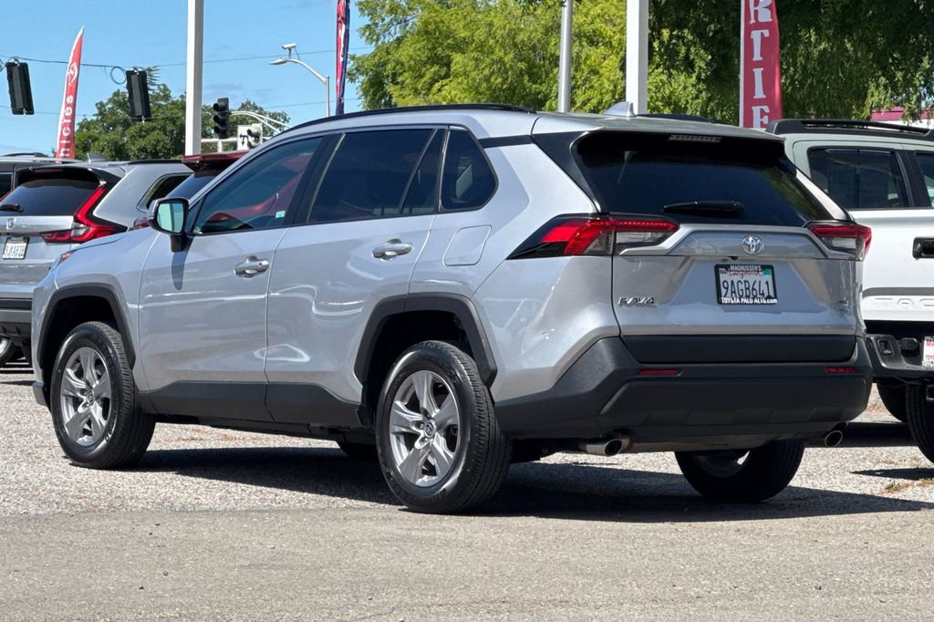 Certified 2022 Toyota RAV4 XLE w/ Convenience Package image 5