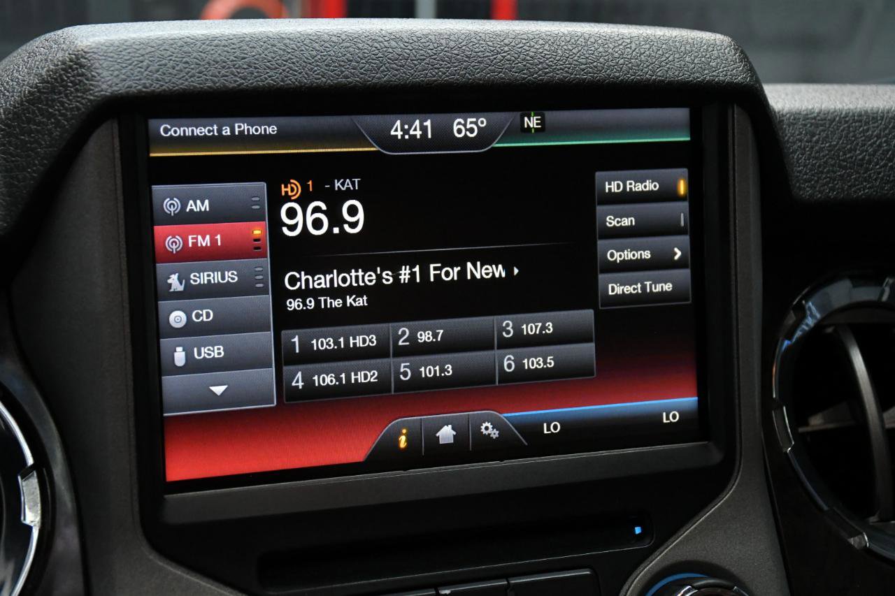 Used 2016 Ford F250 Platinum w/ FX4 Off-Road Package AWD/4WD image 46