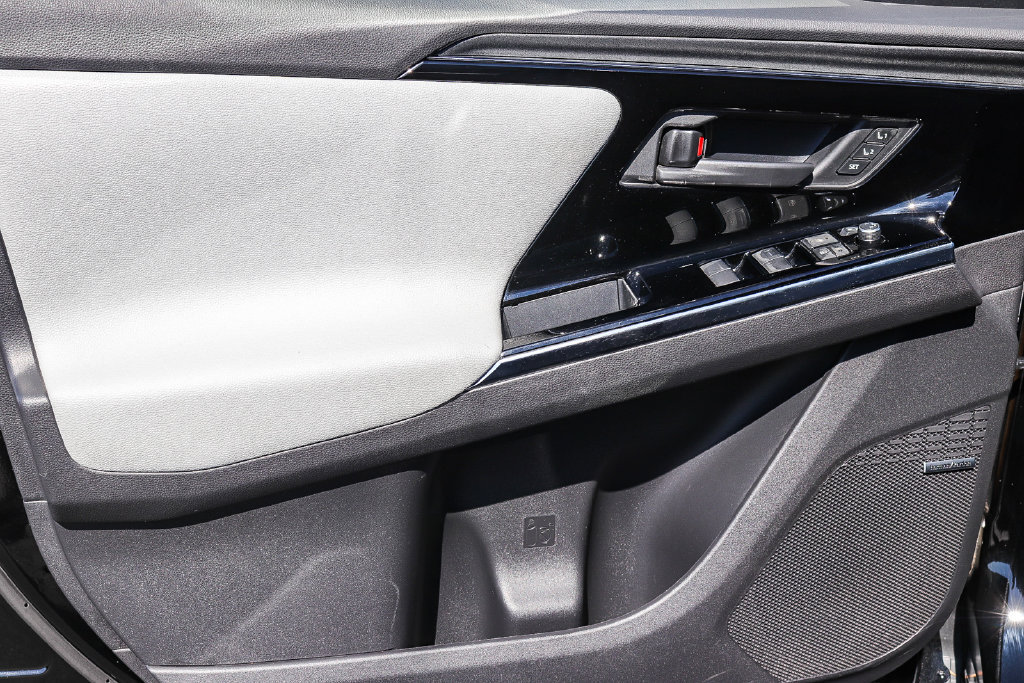 Certified 2023 Subaru Solterra AWD image 21