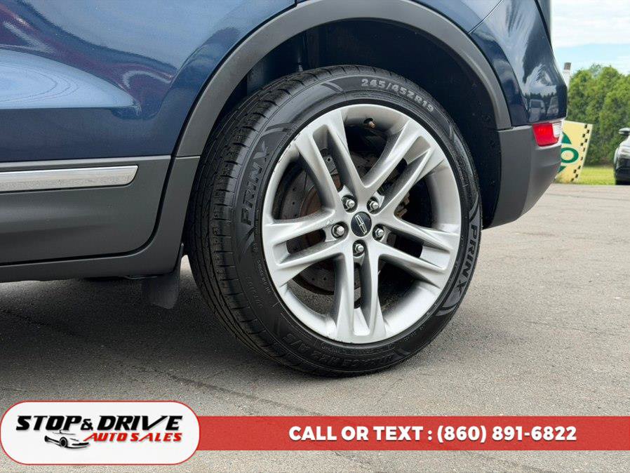 Used 2017 Lincoln MKC Reserve w/ Lincoln MKC Climate Package AWD/4WD image 9