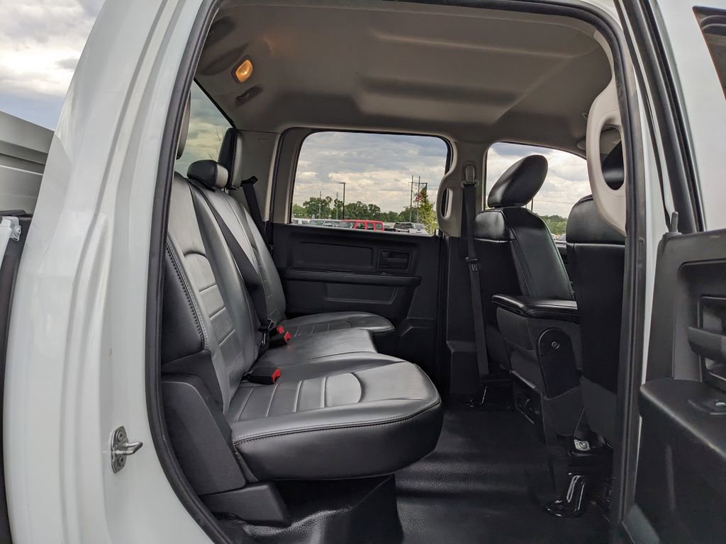 Used 2022 RAM 1500 Tradesman w/ Chrome Appearance Group AWD/4WD image 39
